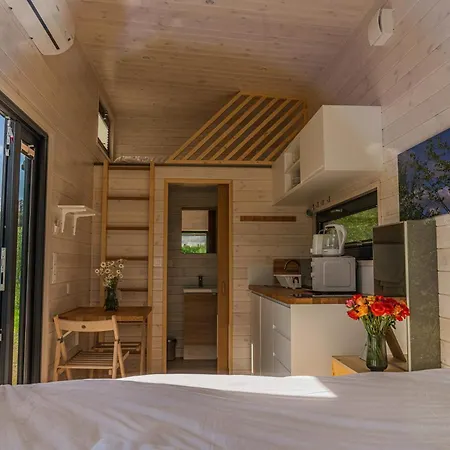 Ezy House 2 By Tiny Away